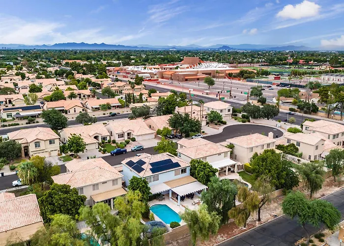 Relaxing 5br Family Pool Moder Сasa de vacaciones