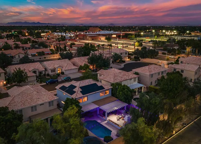Relaxing 5br Family Pool Moder
