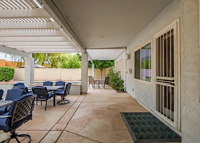 Relaxing 5br Family Pool Moder